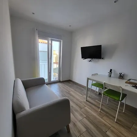 Апартаменты One Bedroom With Wifi At 3 Km Away From The Beach Портиман